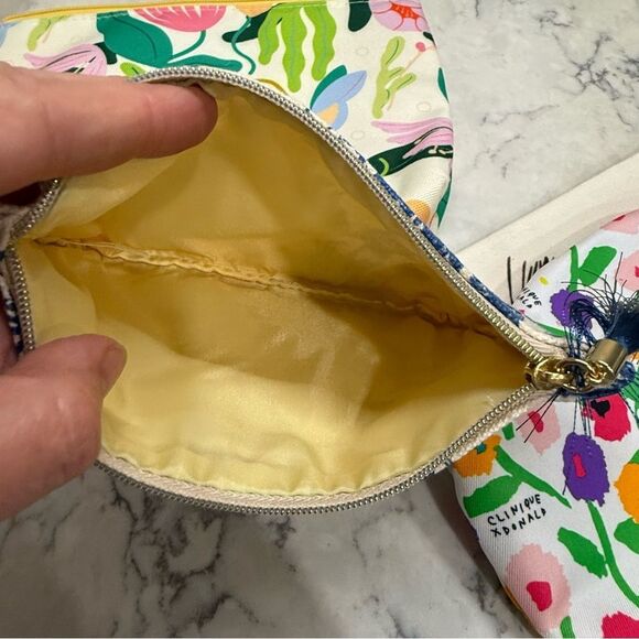 Taylor Swift classic floral vibe pouch set - Picture 6 of 9